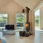 Erich - 1-8km From The Sea By Interhome