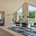 Erich - 1-8km From The Sea By Interhome 펜션